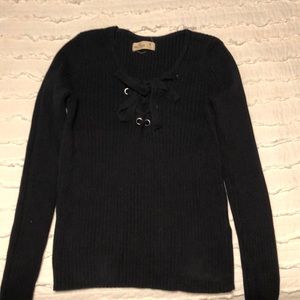 Hollister sweater